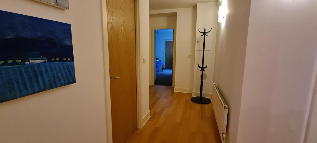 Pass The Keys Spacious 3Beds Flat Near City Centre - Free Parking Edinburg Exteriör bild