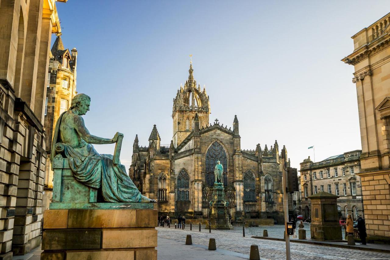 Pass The Keys Spacious 3Beds Flat Near City Centre - Free Parking Edinburg Exteriör bild