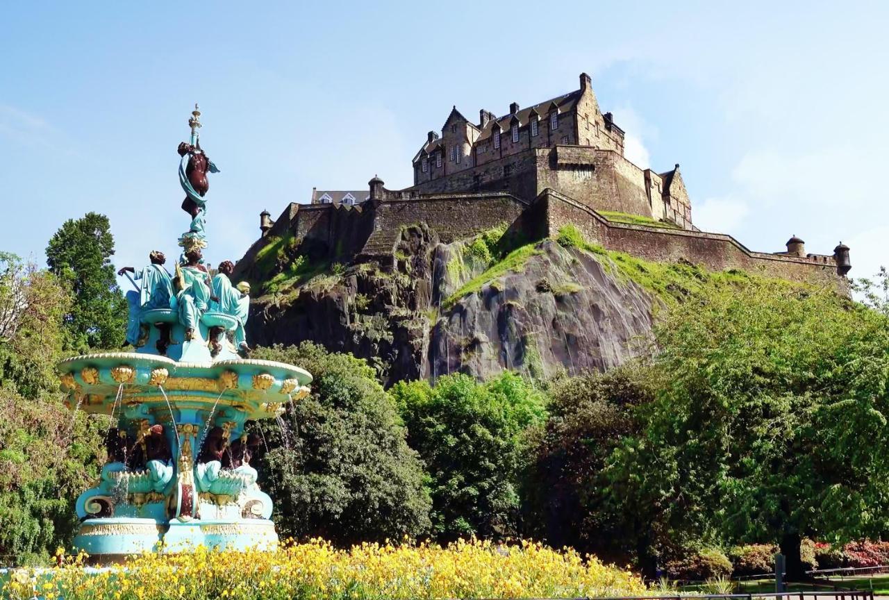 Pass The Keys Spacious 3Beds Flat Near City Centre - Free Parking Edinburg Exteriör bild